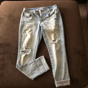 AE Distressed Boy Jeans